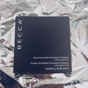 Becca Shimmering Skin Protecter "Moonstone"